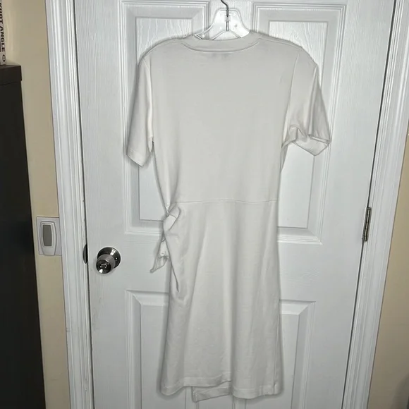 Vince - Short Sleeve Waist Tie Dress - Picture 9 of 9